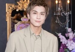 岩田剛典、あるアイテムを使った男女の濃厚キスに「いいっすね」思わず本音