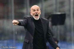 「可能性は50％」ミランのピオリ監督、ナポリ相手の先勝に喜びも「唯一の後悔は…」