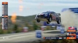 「誰が一番凄い？」世界ラリー、超一流ドライバーの“大ジャンプ3連発”が話題！ 浮き上がる車、乱れた姿勢も即収束の衝撃光景