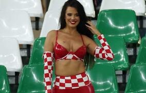 W杯で優勝したら“ヌード”に？クロアチアのセクシー美女サポーターが広まる噂に言及