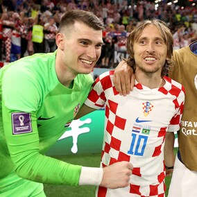 スタメン落ちから這い上がったクロアチア守護神の秘話。モドリッチの熱い金言とは？