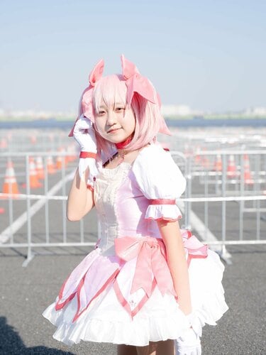 写真・画像】『まどマギ』まどかのコスプレに隠された、スカートの