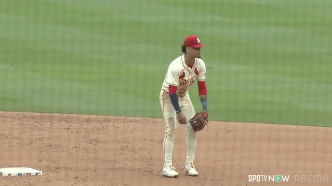 まさかの展開にぼうぜんと立ち尽くすカージナルスのウィン