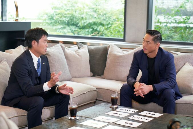 サッカー日本代表・森保一監督とEXILE AKIRAが初対談、「CL」にて配信 1枚目