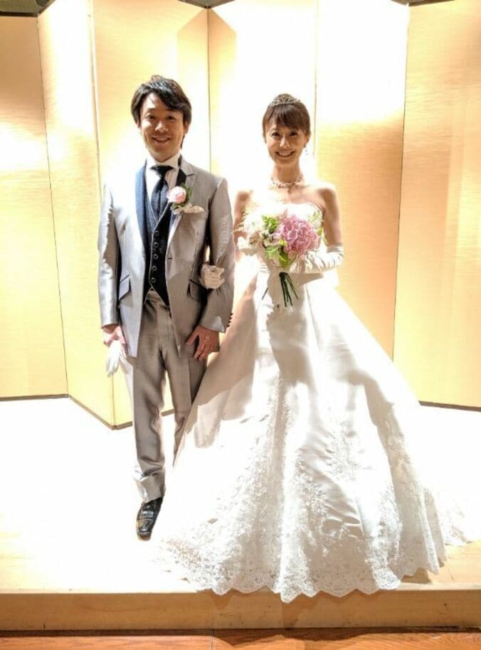 小林麻耶、“プチ結婚式”を報告「とっても綺麗」「おめでとう」の声 1枚目