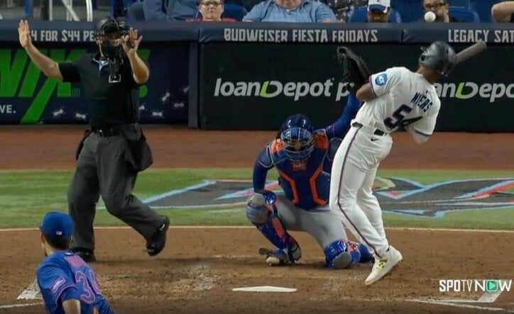 【写真・画像】どうした…？ メッツ千賀滉大に“打者が激怒”「あの軌道はキレる」 “お化けフォーク”にイライラ爆発→空振り三振して叫ぶ「八つ当たりw」　1枚目