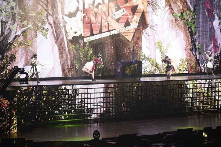 【写真・画像】会場が「おかえり！」であふれて…サイレンススズカ役・高野麻里佳がゲスト出走した『ウマ娘』5thイベント「GO BEYOND -YELL-」DAY2レポート　7枚目