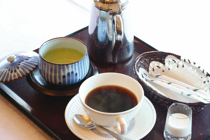 【写真・画像】藤井聡太王将、午前のおやつは“お気に入り”？「栗ようかん」 菅井八段はドリンクのみ注文／将棋・王将戦七番勝負第1局　2枚目