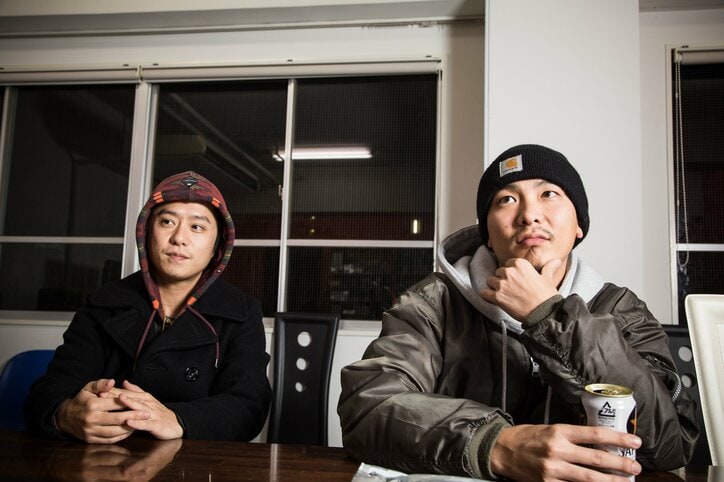 『これ以上出せない被害者』RHYME&B x SHEEF THE 3RDが仲間の逮捕を乗り越え完成させたアルバム『D.O.B.B.』を語る