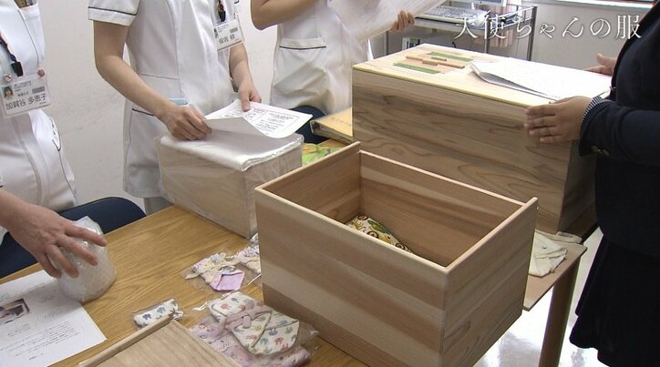 誕生死した赤ちゃんに服を着せてあげたい…「天使ちゃんの服」を作り、届ける母親たち