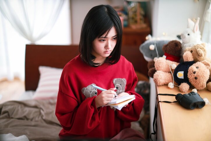 「レイプされかけた」とデマを吹聴・悪質ストーカー女、一見地味な不倫女の危険性を見抜く『泥濘の食卓』