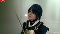 白濱亜嵐、『刀剣乱舞』三日月宗近のガチコスプレ