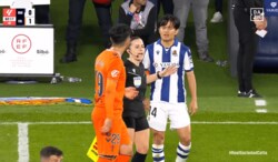 久保建英が激昂！敵を突き飛ばして口論…「めっちゃイライラしてる」「ついに感情爆発」「早くしろ！ってアピール」ソシエダは6試合未勝利で欧州行き絶望的