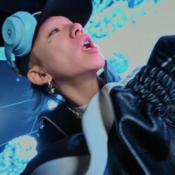 NillNico、アルバム『Candy Bap 2』収録曲 「MONEY DANCE feat. Loopy」MVを公開。