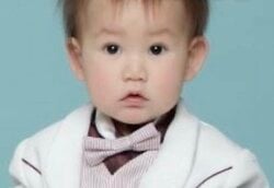 現在はSNSで話題のイケメンすぎる高校生に成長！かわいすぎる幼少期写真に反響「整いすぎてる！」