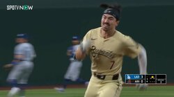 「マンガの世界だわ」ファンも目を疑う爆速ダッシュ 奇跡のランニングホームランに驚がく「どんだけ速いんだよw」