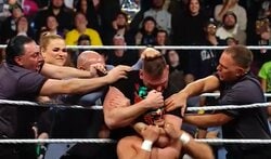 「やばい絵面」「放送できない」ヒールレスラーの“暴走”が波紋 「ガチのブーイングで笑えない」ファン悲痛