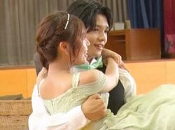 彼女の存在を公表したまま異例のアイドルデビュー！イケメン彼氏、彼女のドレスアップ姿をベタ褒め「ディズニープリンセスみたい」