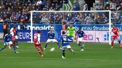 「殺人シュート」「狙撃w」南野拓実が強烈ダイレクト弾→決死の相手DFが悶絶した瞬間！「股間ブロック」の声も出たがリプレイ映像で見ると…