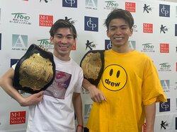 兄・レオナは「自分より嬉しい」加藤虎於奈がKrush王座獲得、初の兄弟王者誕生