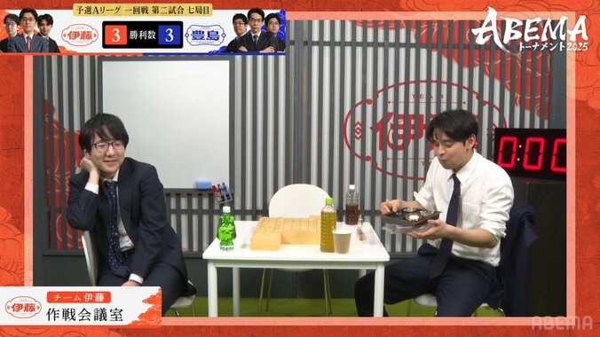 斎藤明日斗六段（右）