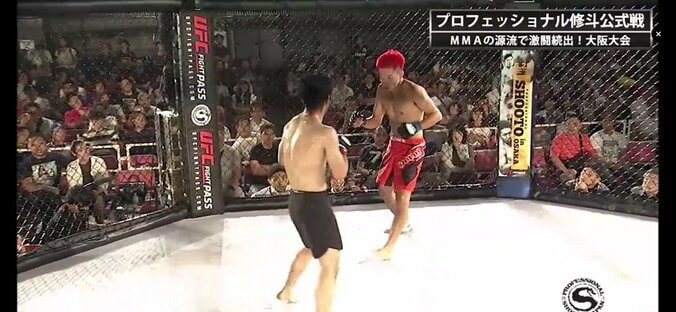 オニボウズ、新鋭・覇彌斗を封じて勝利　MMAの老舗「修斗」大阪大会、激闘続出！ 1枚目