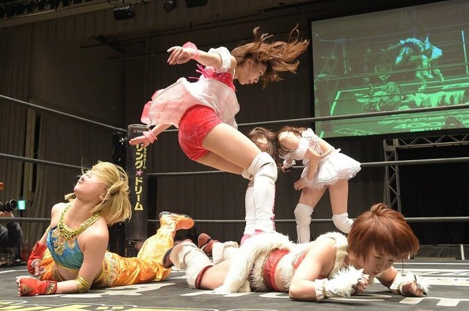 8.25後楽園で東京女子プロレスが激変か！？中島翔子vs里歩のシングルマッチ実現、のどかおねえさんは「おねえさん」卒業へ 1枚目
