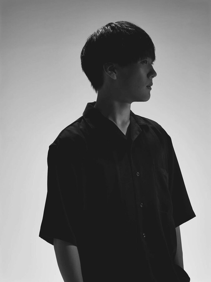 『君の膵臓をたべたい』の装画で大注目のイラストレーターloundrawが、ついに小説デビュー！ 2枚目