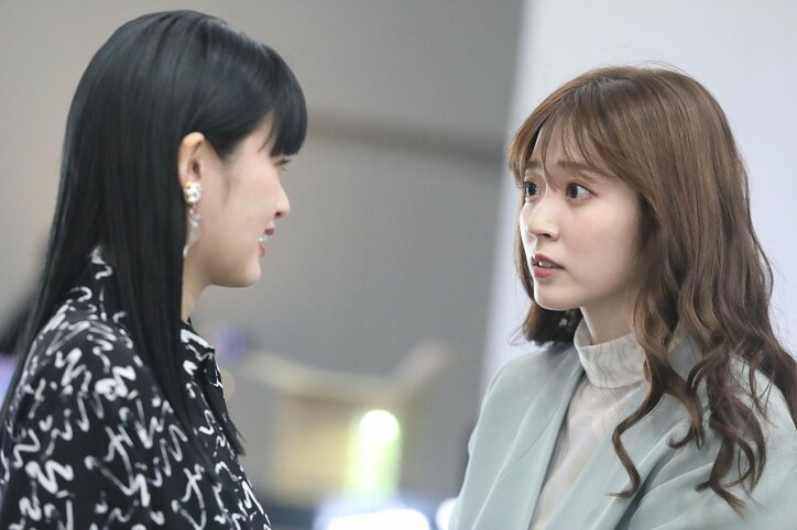 鈴木愛理がハイヒール脱ぎ捨て全力疾走！ ズタボロメイクに髪振り乱し、小田切ヒロも「ゾンビみたいじゃない」と驚き