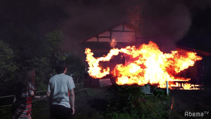 椿（小池徹平）が瞳（田中みな実）を人質にとり恫喝！　狂気が加速する『奪い愛、夏』第6話