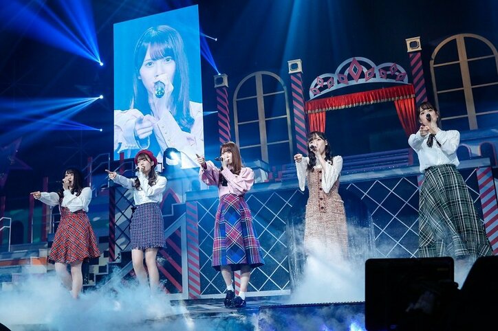 【ライブレポート】「この時間が永遠に続けばいいのに…」けやき坂46が初のクリスマス3daysライブ完走、感極まるメンバーも