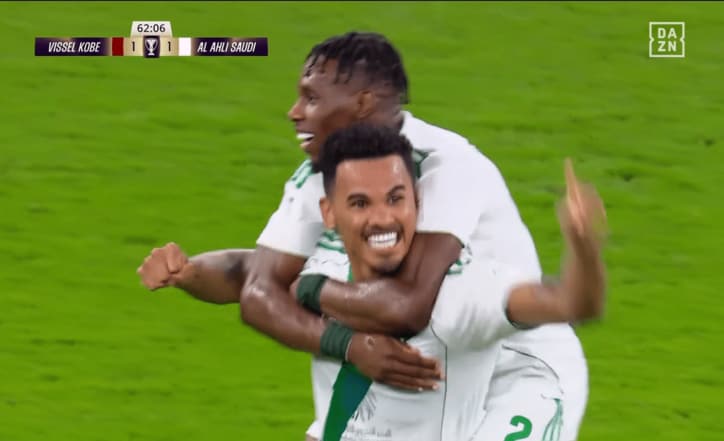 歓喜するガレーノ