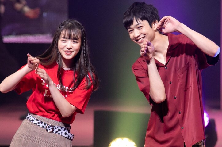 竹内涼真＆浜辺美波、新田真剣佑のサプライズ登場に大歓声！ -Seventeen 夏の学園祭2018【画像集】