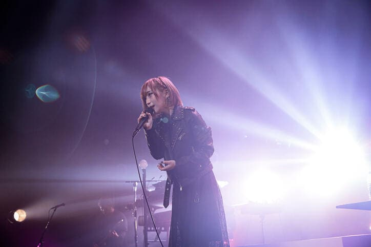 歌手・ReoNa 『ANIMA』は「“魂”を込めて作った楽曲」 『SAO』世界観と共鳴する歌詞