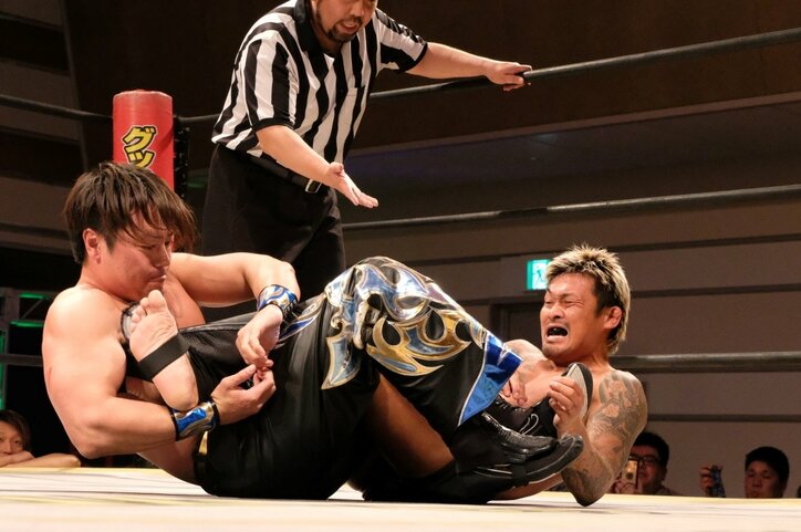 勝ち負けを超越した“相思相愛”関係、HARASHIMAと坂口が“寝技戦”で示した「もう一つのDDT」