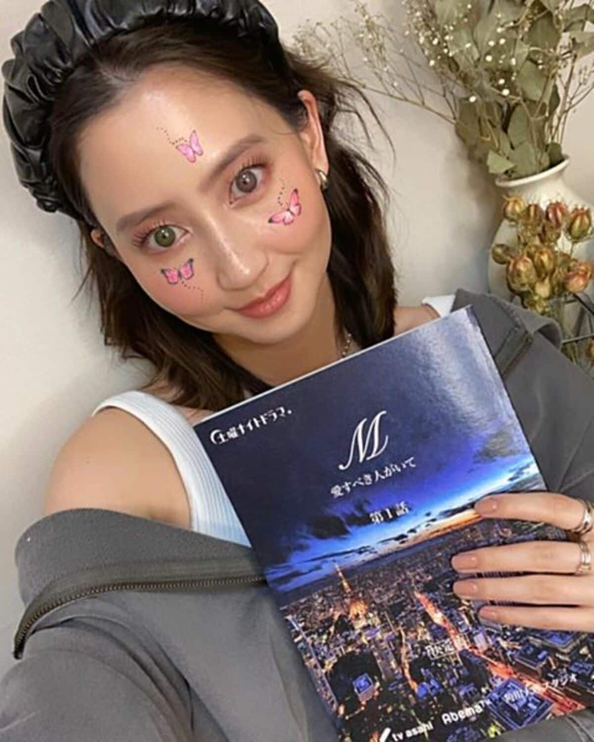 鉄板のかわいらしさ」「超絶綺麗＆美人」河北麻友子、美しさ際立つ