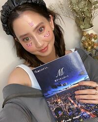 「鉄板のかわいらしさ」「超絶綺麗＆美人」河北麻友子、美しさ際立つアップショットを公開し話題