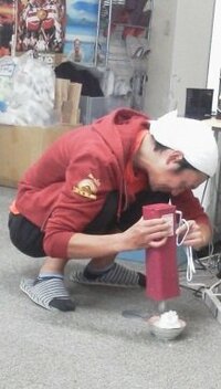 サンド富澤　舞台上は汗だく、夏場の単独ライブ対策にマイかき氷マシーン購入