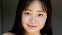 “新星グラドル”土田優空、マシュマロボディに柔らか笑顔の“癒し系”グラビア 『FLASH』初登場