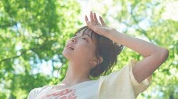 Task have Fun・里仲菜月の“魅惑の腰えくぼ” SPA！デジタル写真集から誌面カット公開