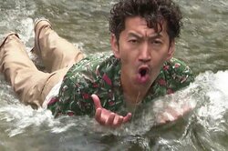 ツートライブ・周平魂、相席食堂で圧巻の“川落ち”芸！ もがく姿に千鳥爆笑「見たことない耐久力」