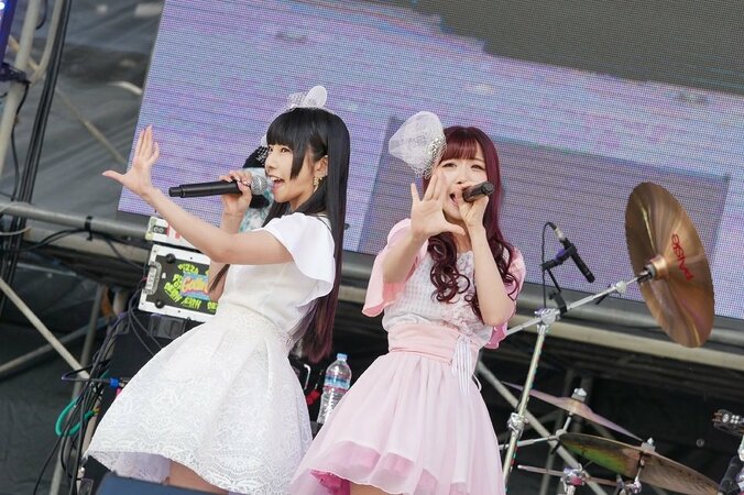 妄キャリ×でんぱ組コラボユニット、“阿蘇ロックフェス”で初共演 4枚目