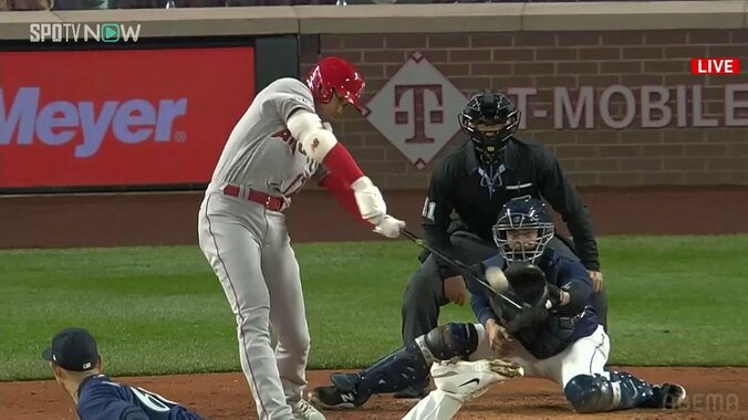 大谷翔平、2試合連続の2号2ランは貴重な勝ち越し131メートル特大弾！ 開幕からの連続試合安打を「4」に伸ばす豪快な一発 1枚目