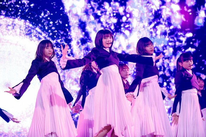 櫻坂46、12月9日の1stシングル『Nobody’s fault』リリースに先駆けて “約束の地”でデビューカウントダウンライブにて初のライブパフォーマンス!! 5枚目