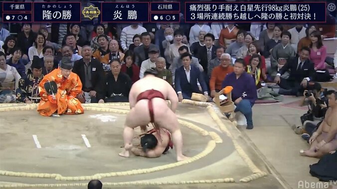 炎鵬、土俵中央で唖然、呆然の6敗目…元小結・旭道山「これは偶然の流れです」 2枚目