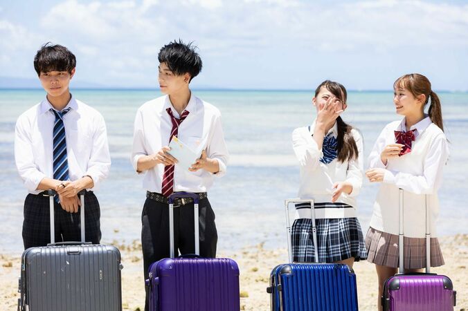 継続メンバー・キサラ＆あやのの登場に男子たちが興奮！「めちゃくちゃかわいい！」『今日好き』向日葵編スタート 12枚目