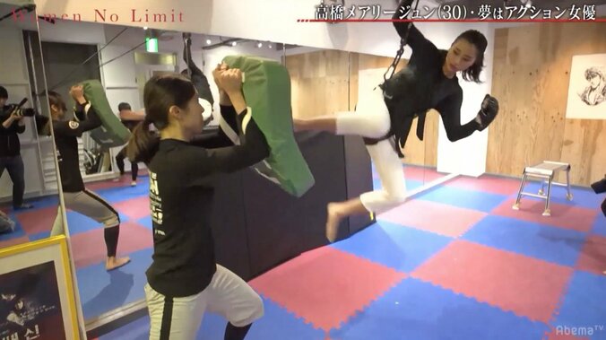高橋メアリージュン、アクション女優を目指しトレーニング「アジアのアンジェリーナ・ジョリーになりたい」 4枚目