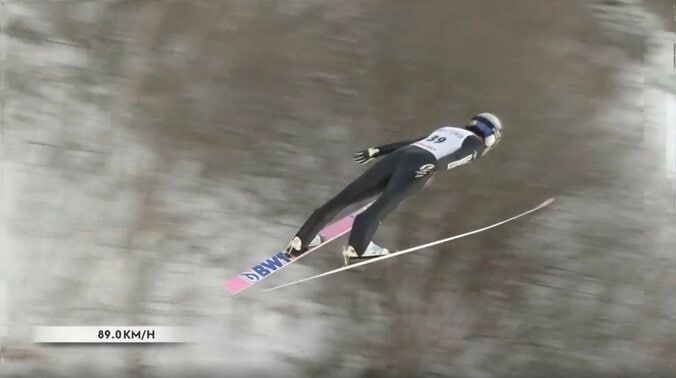 悩める日本人天才ジャンパーが蘇った大飛行「完璧なジャンプだ！」 五輪でも「ミラクルを起こす小林陵侑」期待高まる世界一 3枚目