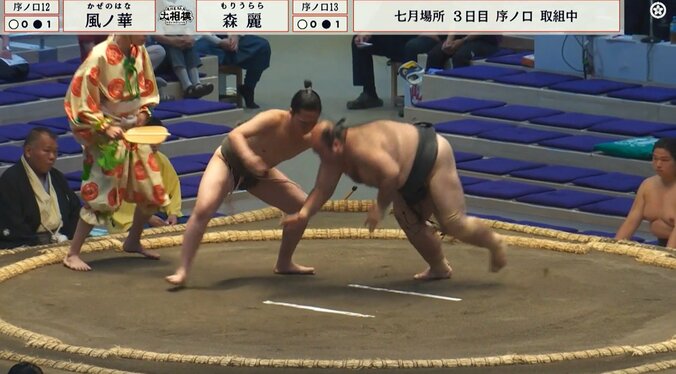 力士が頭突き“一撃”で崩れ落ちる衝撃結末「一撃だ」「失神KO」予期せぬ結末にファン騒然 4枚目
