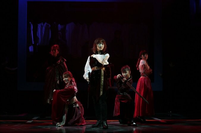 乃木坂46伊藤純奈・けやき坂46松田好花出演の舞台「七色いんこ」が開幕 3枚目